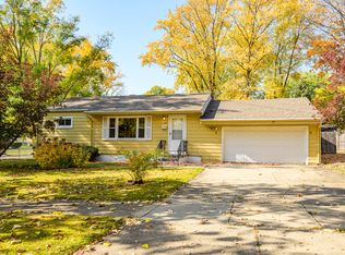 2617 Mohawk Rd, Waukegan, IL 60087