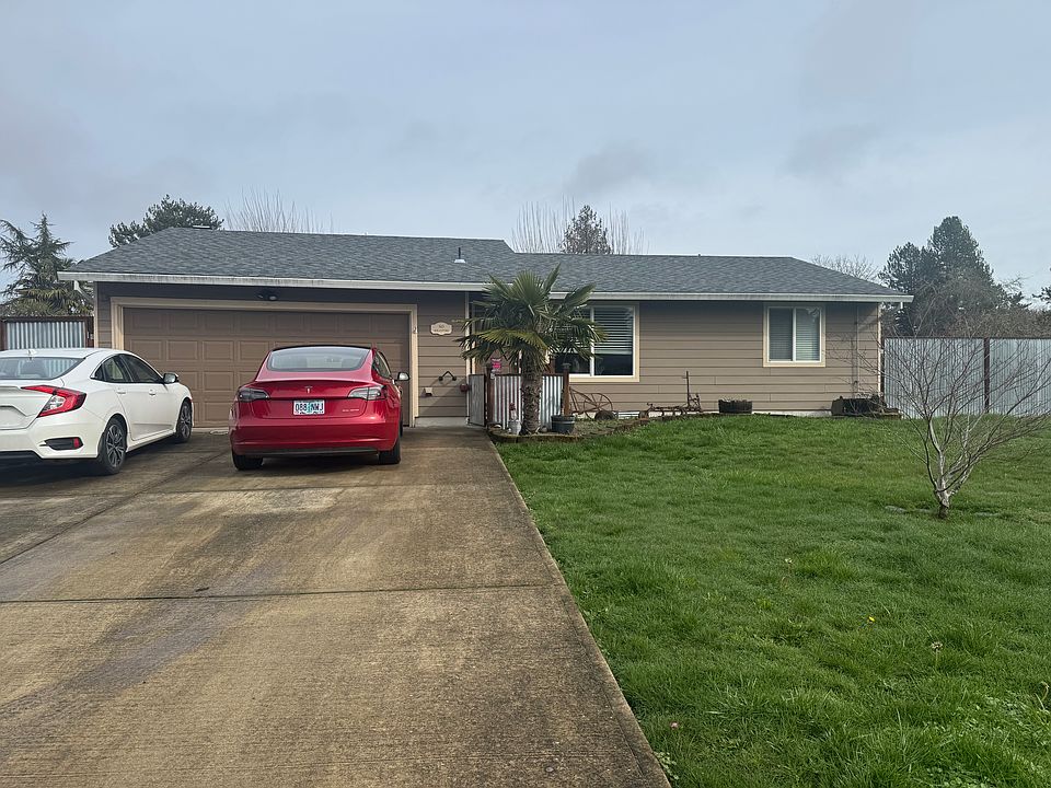 1st image of 265 NE Palomar Ct