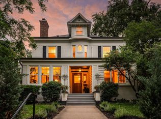 2444 Girard Ave S, Minneapolis, MN 55405