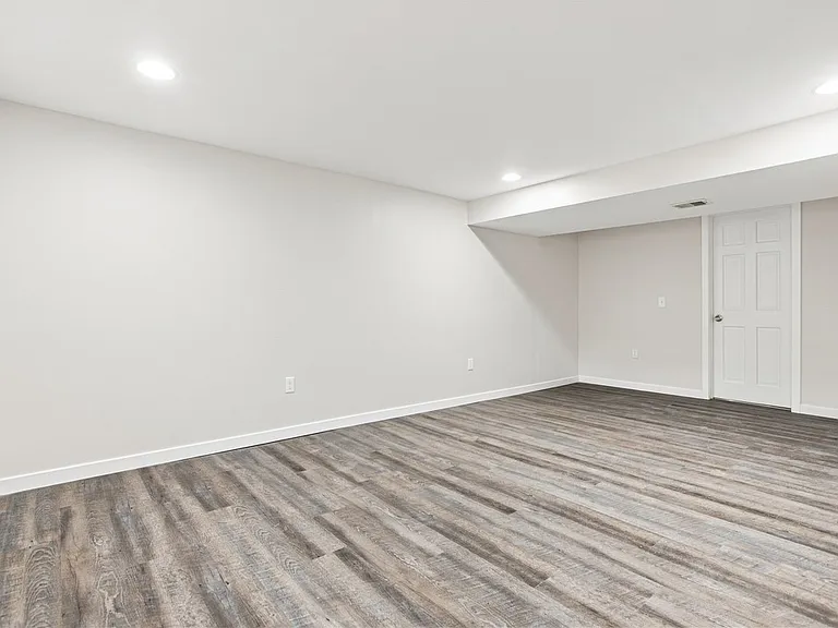 1685 Brodhead Rd #1 — Photo 17