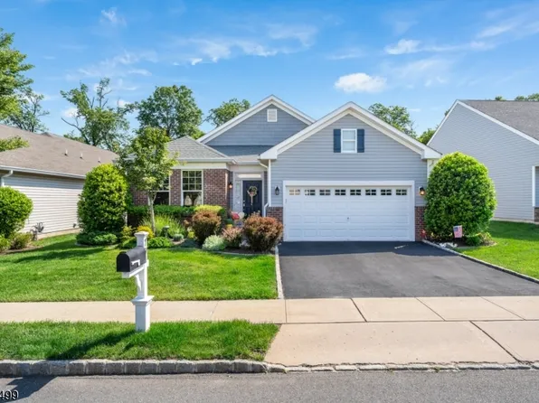 79 Schindler Ct, Franklin Twp., NJ 08873