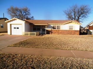 1104 W 29th St, Plainview, TX 79072