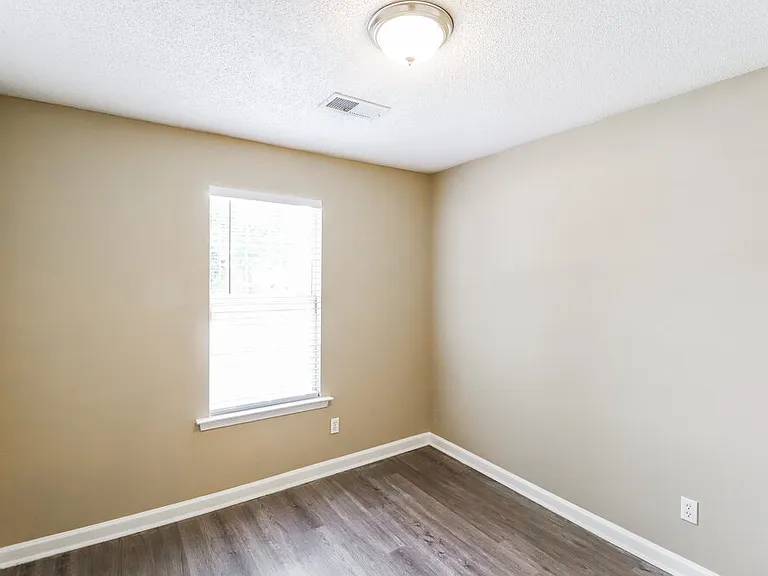 2753 Virginia Woods Pl — Photo 12