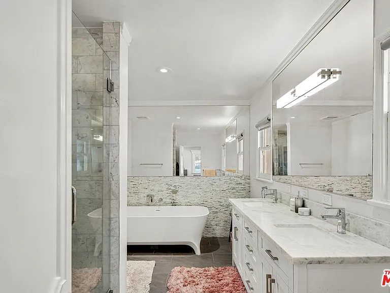 1328 N Londonderry View Dr — Photo 13