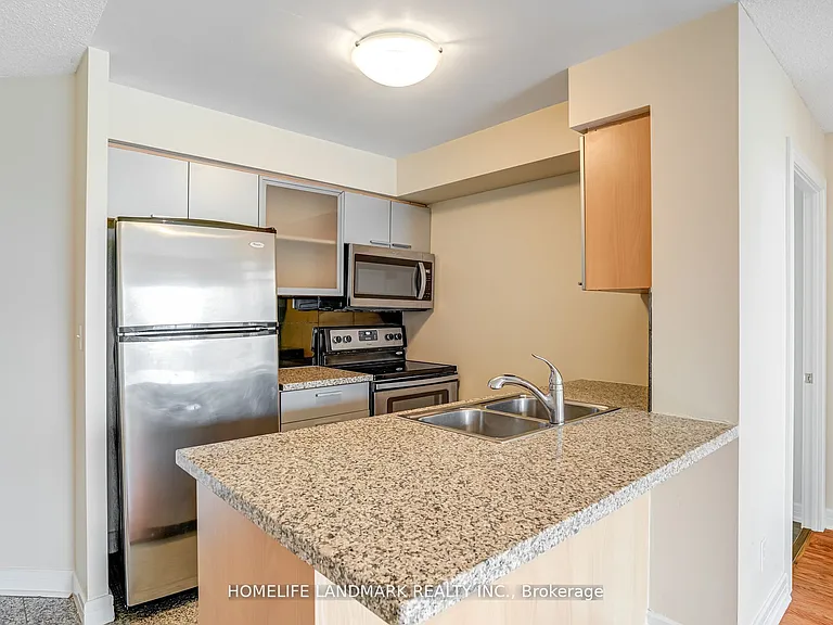 16 Harrison Garden Blvd #2508 — Photo 20