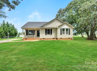 166 Bent Tree Dr, Inman, SC 29349