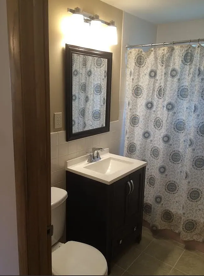 1 bed, 875 sqft, $1,425 — Photo 4