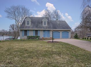 96 Overlake Dr, Lake Orion, MI 48362