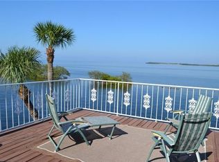 5779 W Shore Dr, New Port Richey, FL 34652