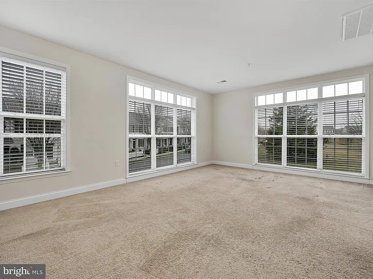 147 Putnam Way — Photo 19