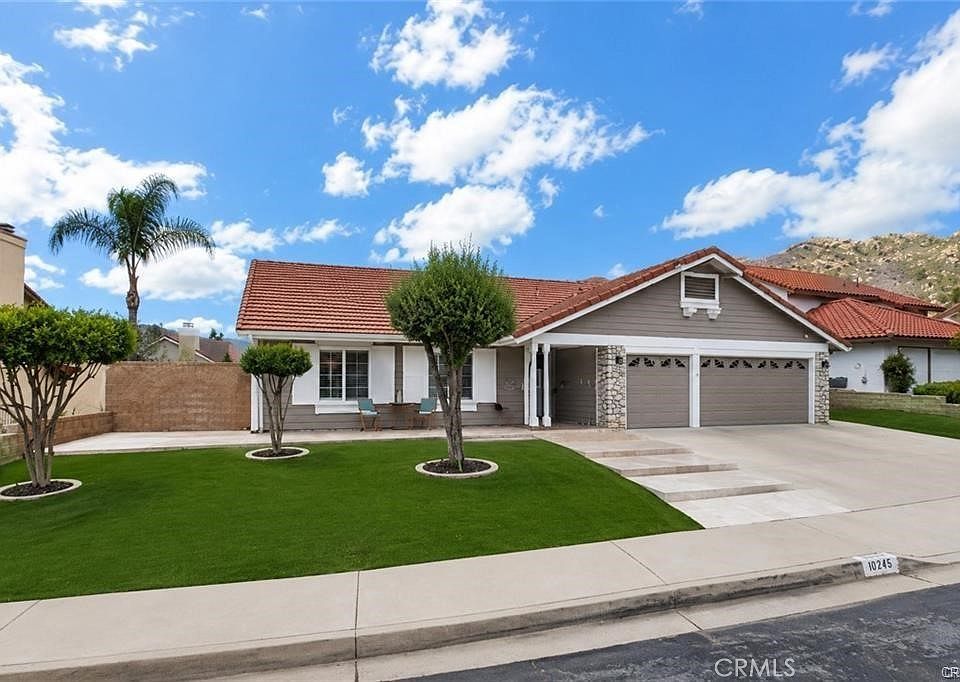 1st image of 10245 Canyon Vista Rd