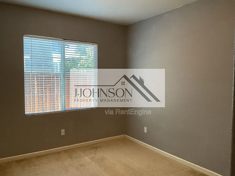 4343 Middlefield Dr — Photo 6