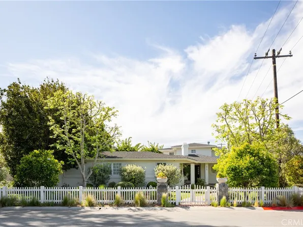 515 Kings Pl, Newport Beach, CA 92663