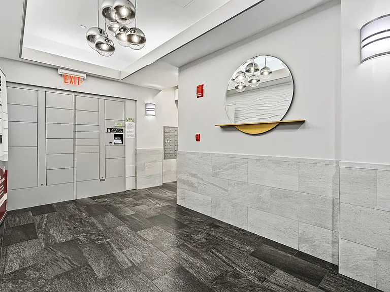 108 Peterborough St #7A — Photo 4