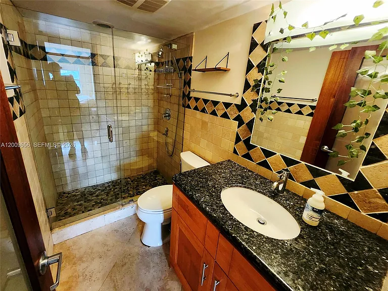 401 Golden Isles Dr #307 — Photo 15