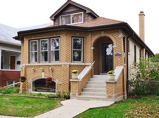 4906 W Winnemac Ave, Chicago, IL 60630