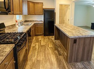 348 Robin Dr, Elyria, OH 44035