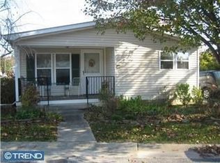 422 Virginia Pl, Williamstown, NJ 08094