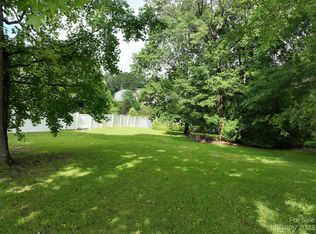 6041 Sullins Rd, Charlotte, NC 28214