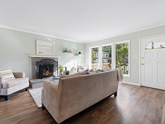 2nd image of 1348 Solano Dr