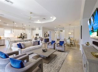 9243 Rialto Ln, Naples, FL 34119