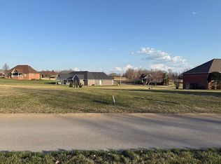 85 Tomahawk Blvd, Cadiz, KY 42211