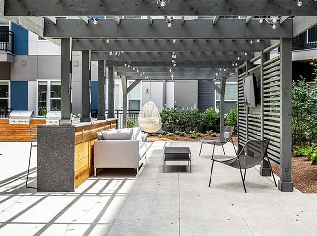 Grid Outdoor Lounge