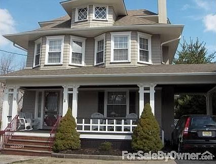 Spring Garden Colonial on large lot