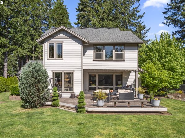977 Marylhurst Cir, West Linn, OR 97068