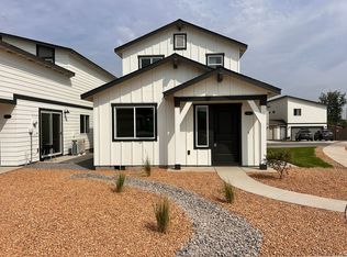 4111 SW Pumice Ave, Redmond, OR 97756