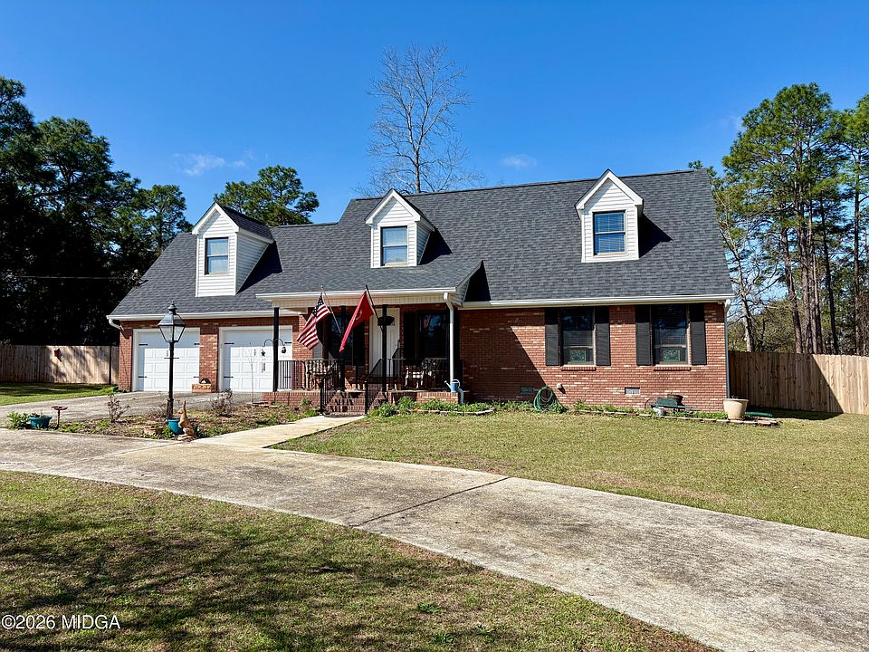 1st image of 319 Greenbriar Dr