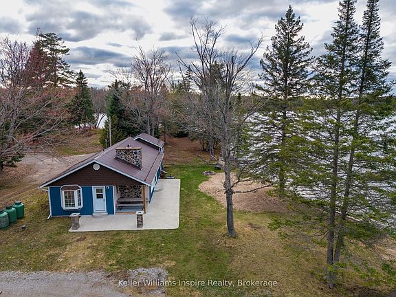 2nd image of 30 Lake View Ln