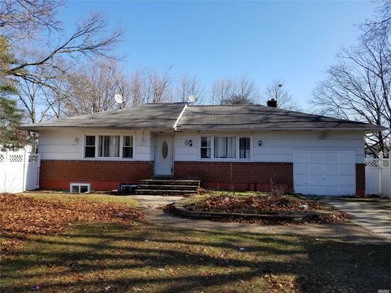 775 Broadway Brentwood Ny 11717 Zillow