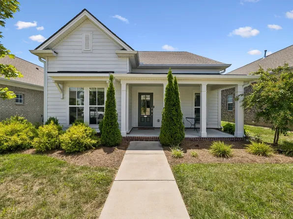 716 Goswell Dr, Nolensville, TN 37135