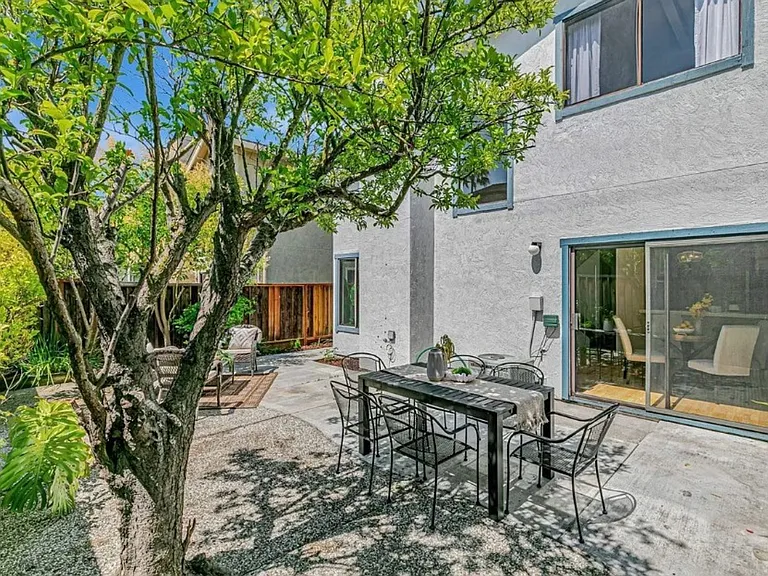 4772 Mendocino Ter — Photo 33