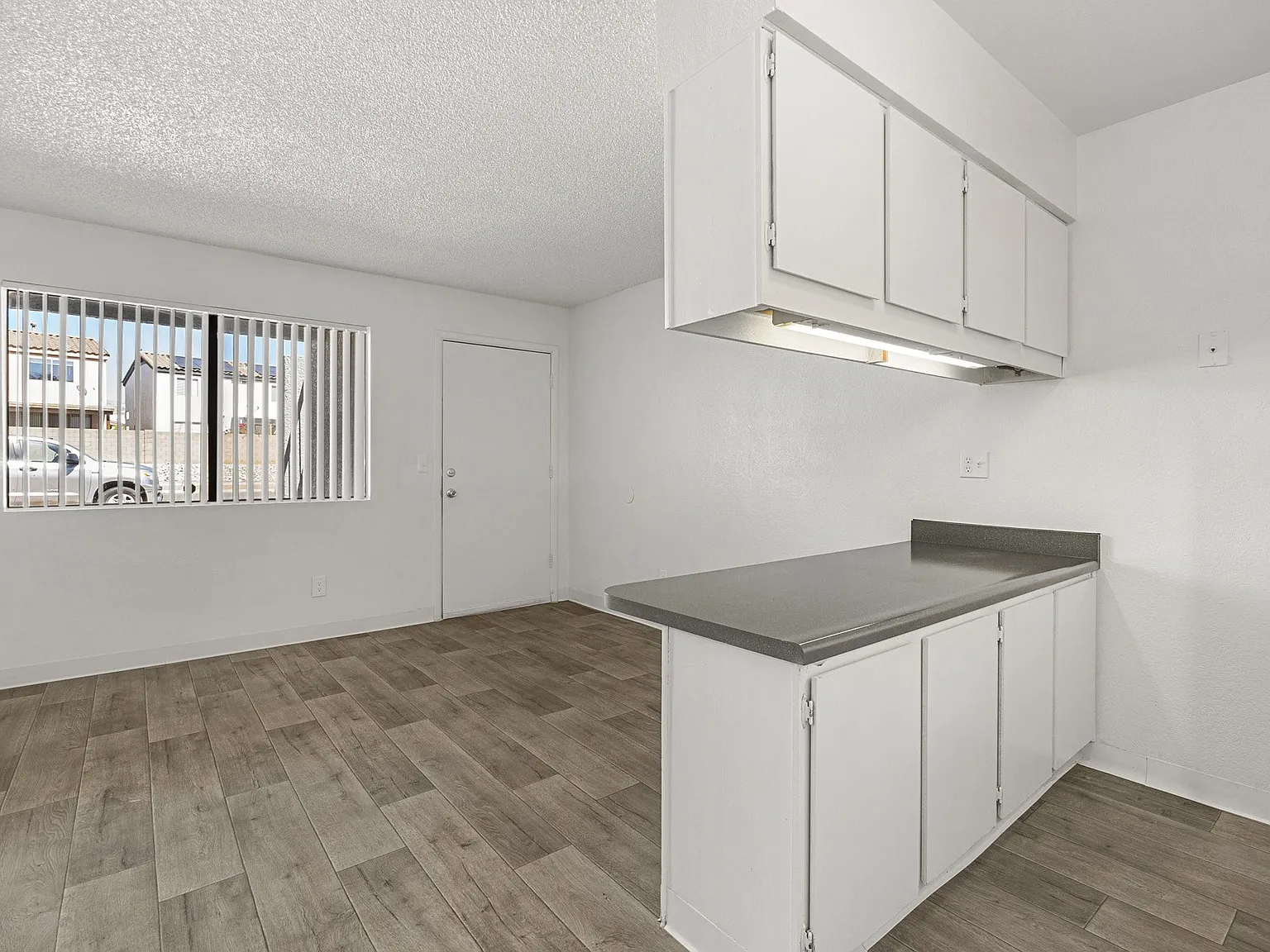 Acacia Hills — Photo 4