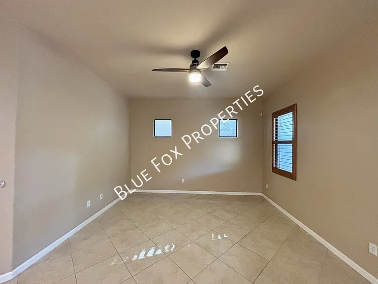 4688 N Belgravia Rd — Photo 5