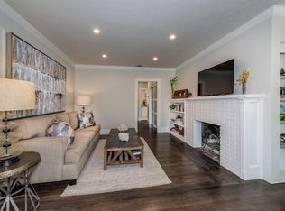 4223 J St APT 3, Sacramento, CA 95819