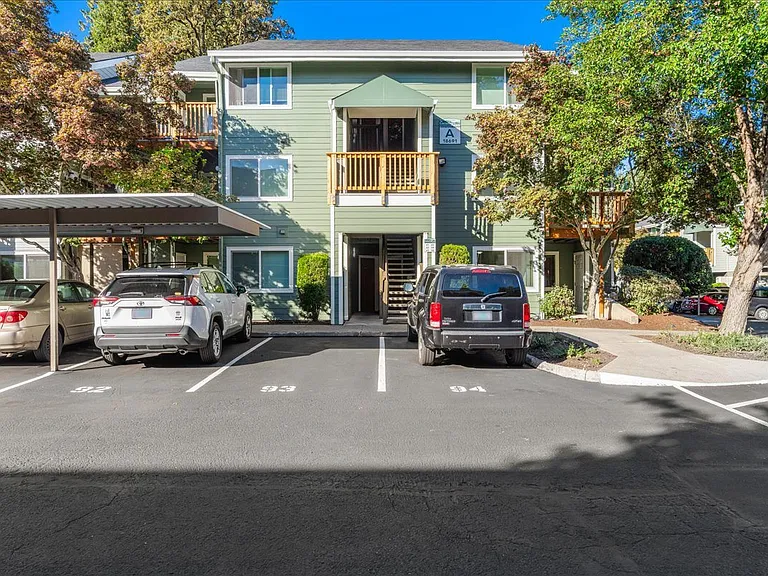 Cascade Woods Apartments — Photo 64