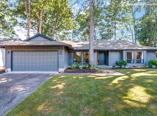 16640 NW Somerset Dr, Beaverton, OR 97006