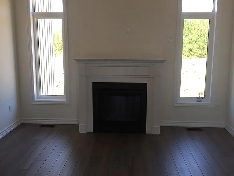 229 Roy Dr — Photo 2