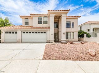 9237 W Viking Rd, Spring Valley, NV 89147