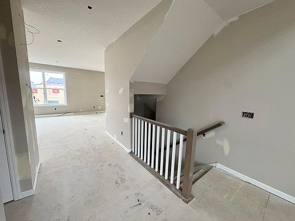 3rd image of 10950 26th St NE
