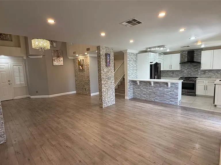 10087 Yellow Canary Ave — Photo 26