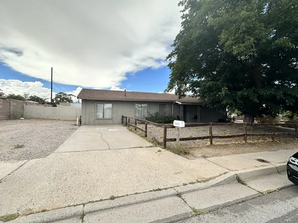 10301 Rio Puerco Trl SW, Albuquerque, NM 87121