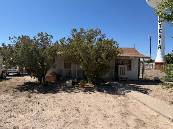 715 W Cleveland Ave, Artesia, NM 88210