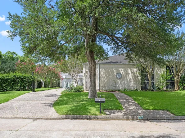 1 Wellington Ln, Sugar Land, TX 77478