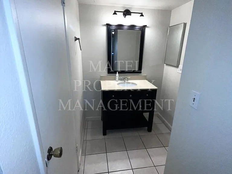 321 Gran Via Ct — Photo 7