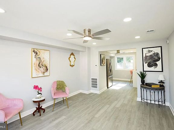 4th image of 351 Leeanne Rd