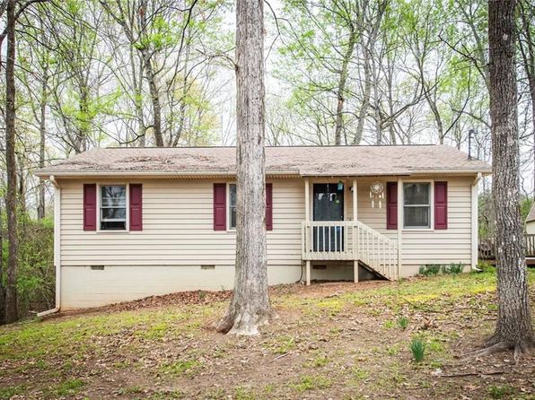 57 George Byrom Rd, Newnan, GA 30263